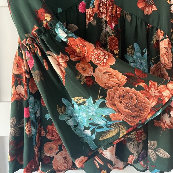 Long sleeve floral top - Picture 2 of 7